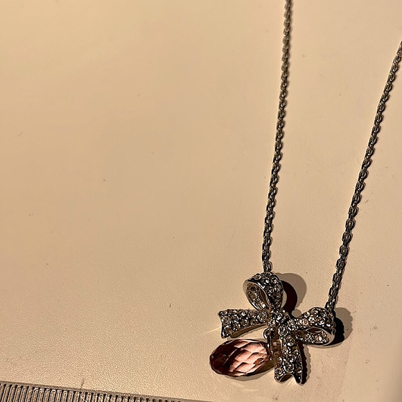 Swarovski Necklace - Picture 1 of 2